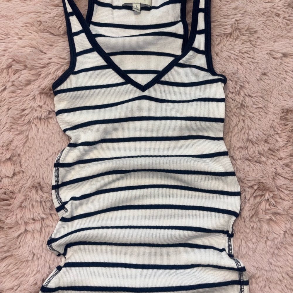 Abercrombie & Fitch White and Navy Striped V-Neck Ribbed Tank